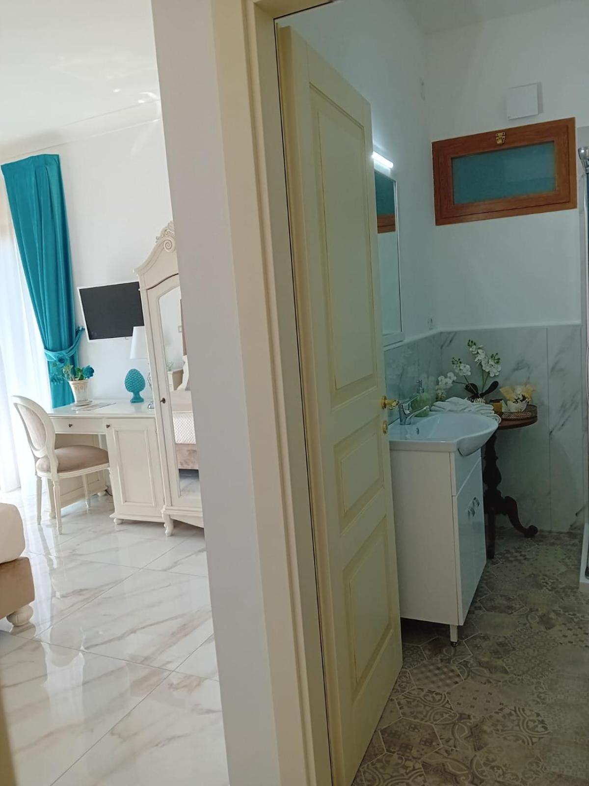 Bed and Breakfast La Vigna Del Vento Casola di Napoli Экстерьер фото